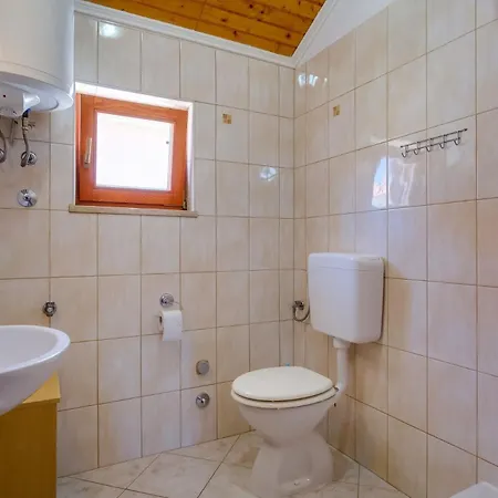 Stipe Apartment *