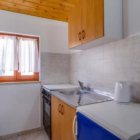Stipe Apartment *